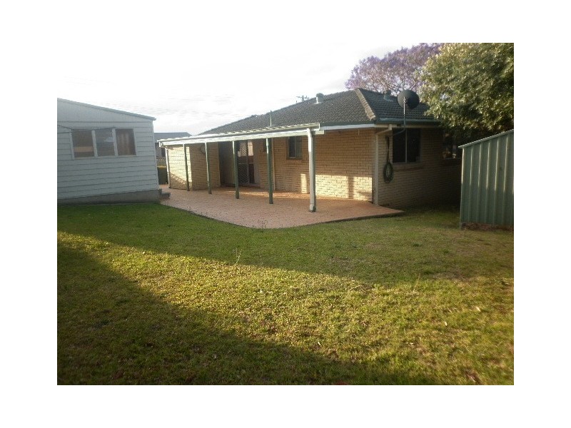 5 Hayes Avenue, Mount Warrigal NSW 2528