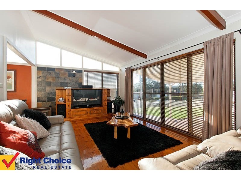 1 Robyn Road, Albion Park Rail NSW 2527