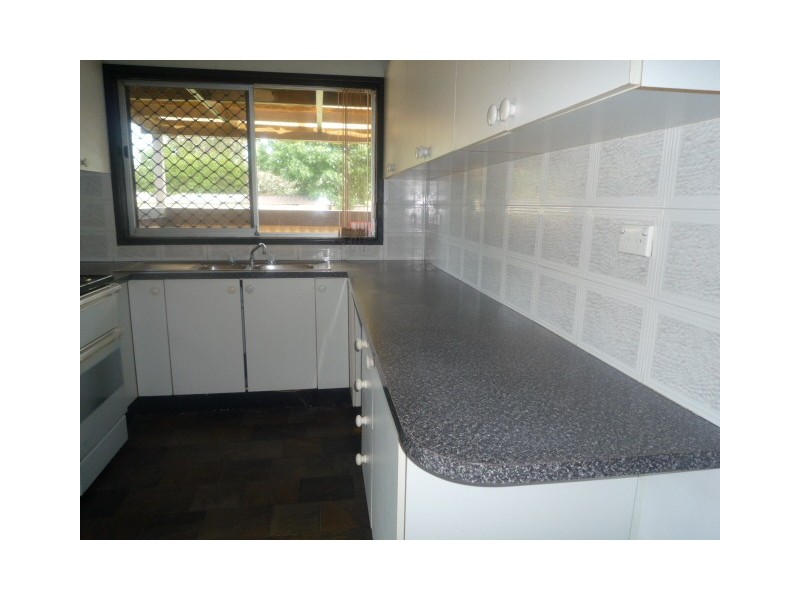 4 Boronia Avenue, Albion Park Rail NSW 2527