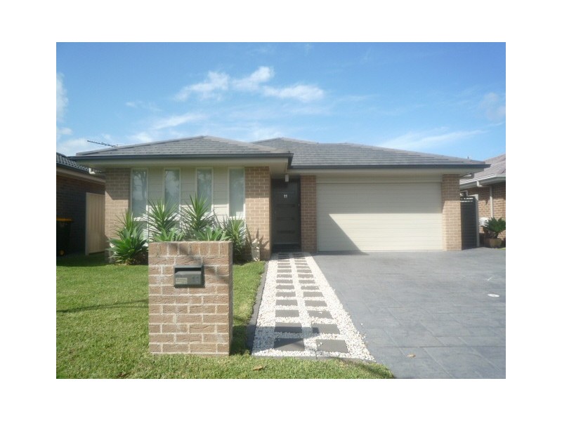11 Woodburn Terrace, Flinders NSW 2529