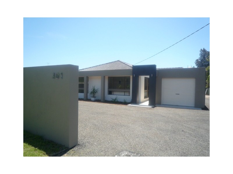 301 Princes Highway, Albion Park Rail NSW 2527