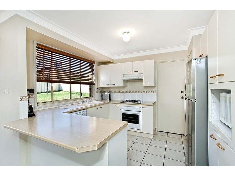 7 Stephens Street, Albion Park NSW 2527