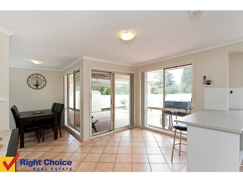 15 Tully Crescent, Albion Park NSW 2527