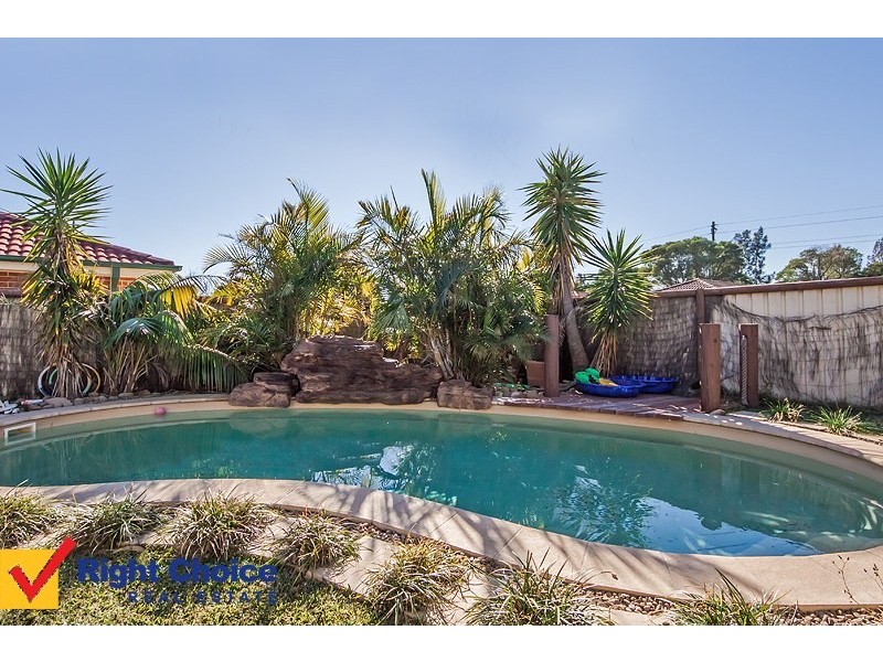 10 Derwent Place, Albion Park NSW 2527