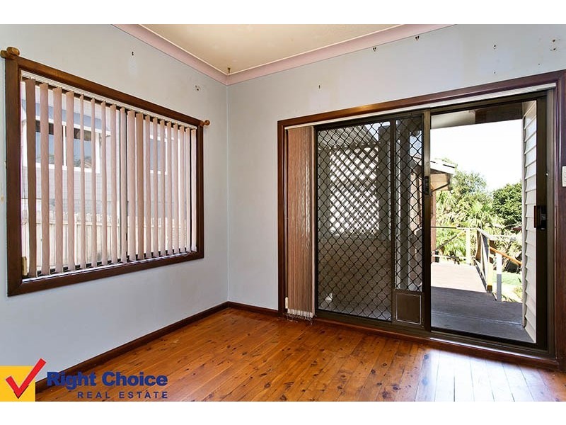 Lake Heights NSW 2502