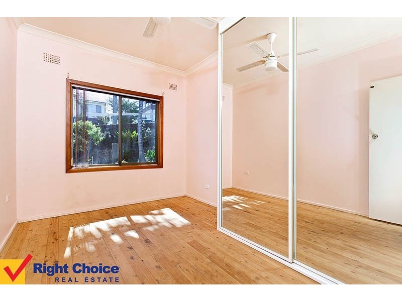 Lake Heights NSW 2502