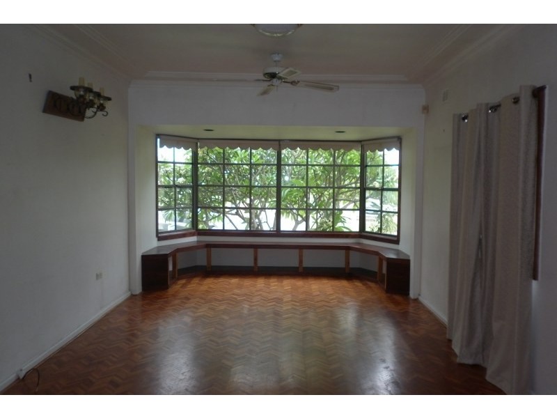 4 Doone Street, Barrack Heights NSW 2528