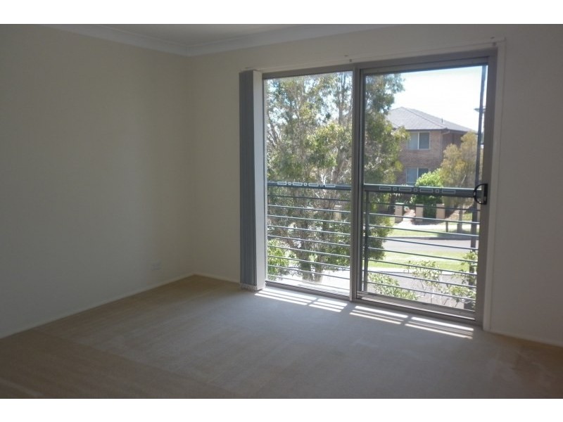 3 Lakewood Boulevard, Flinders NSW 2529