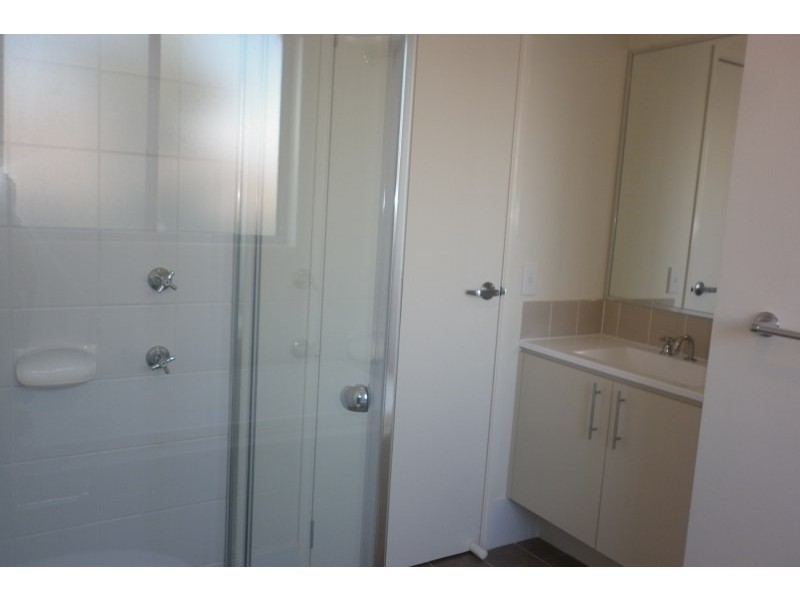 3 Lakewood Boulevard, Flinders NSW 2529