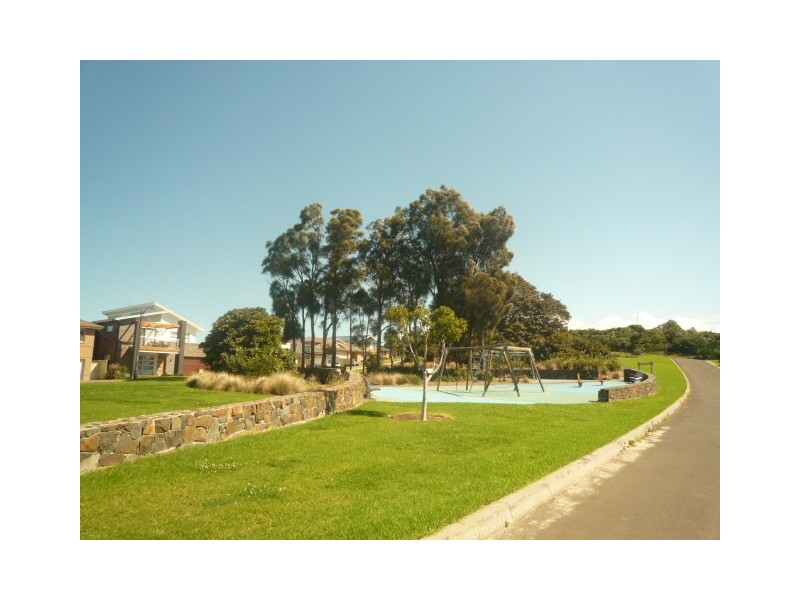 7/32 Coolum Parkway, Shell Cove NSW 2529