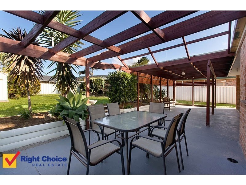 18 Barcoo Circuit, Albion Park NSW 2527