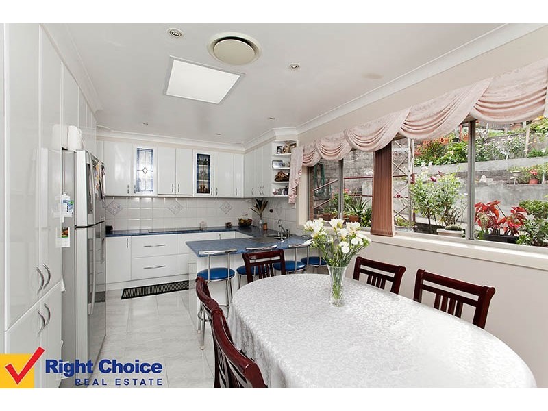 Lake Heights NSW 2502