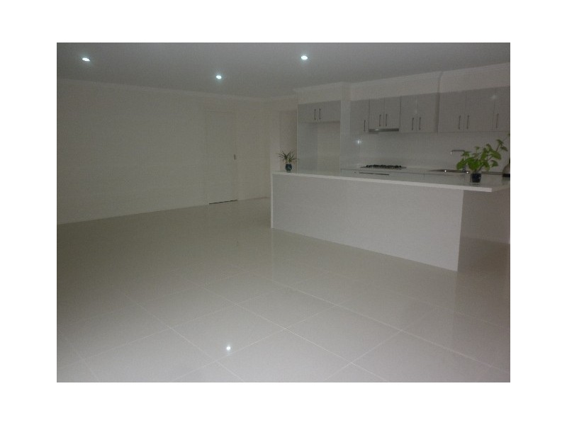 1/1 Banksia Avenue, Albion Park Rail NSW 2527