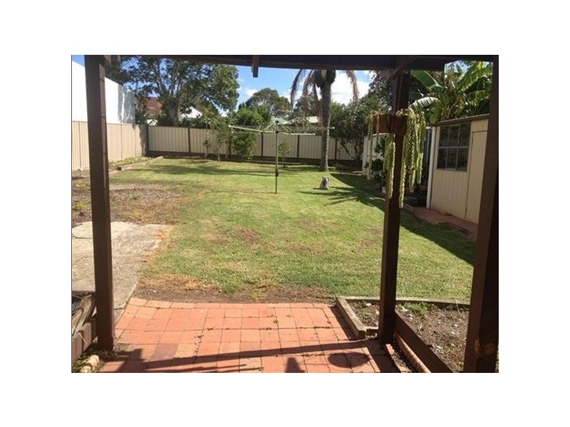 98 The Boulevard, Oak Flats NSW 2529