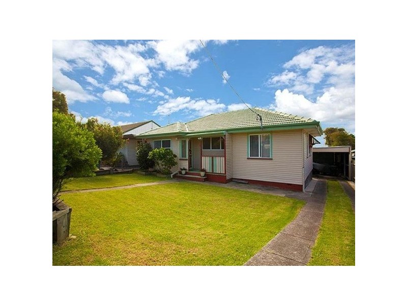 9 Beaton Street, Lake Illawarra NSW 2528