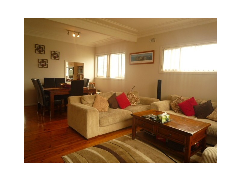 184 Farmborough Road, Farmborough Heights NSW 2526