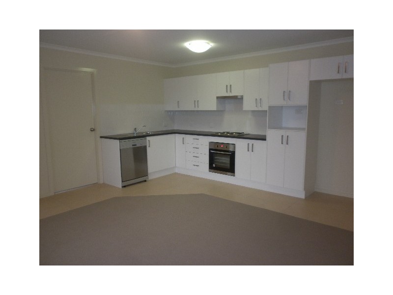 2/110D Terry Street, Albion Park NSW 2527