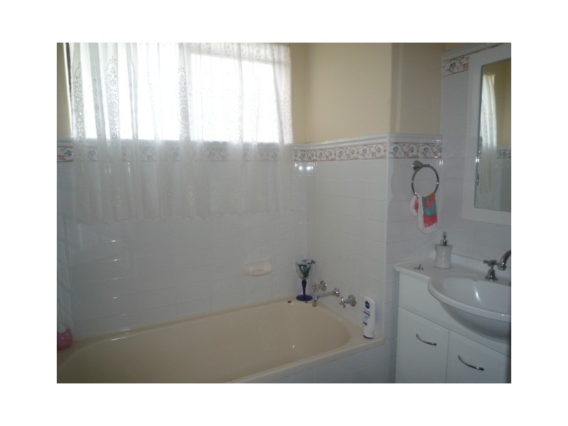 10/46-48 Peterborough Avenue, Lake Illawarra NSW 2528