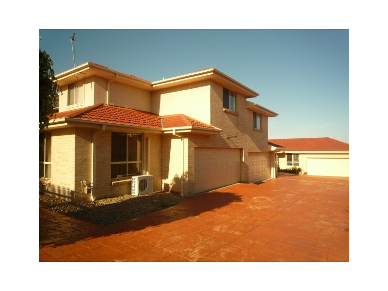 2/23 Willinga Road, Flinders NSW 2529