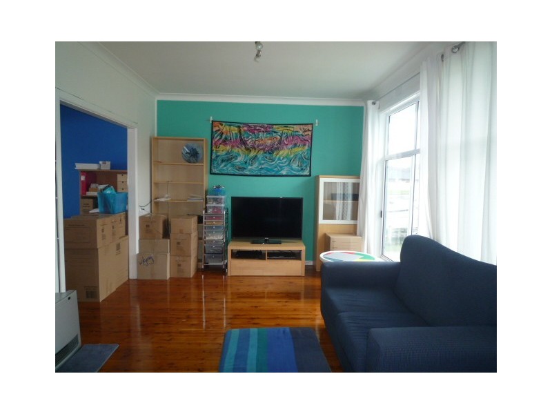 99 The Esplanade, Oak Flats NSW 2529