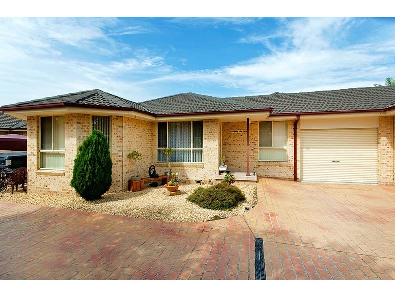 2/115 Terry Street, Albion Park NSW 2527