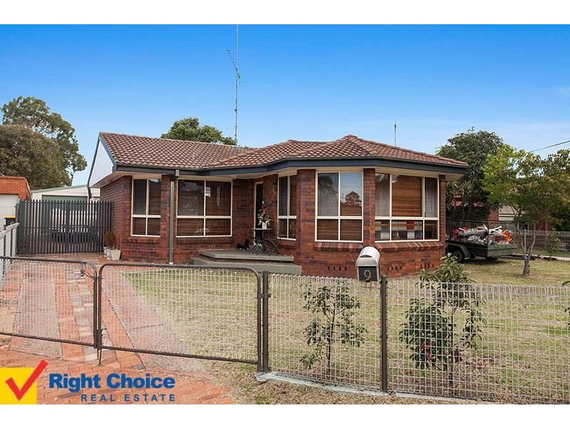 9 Moras Place, Lake Illawarra NSW 2528