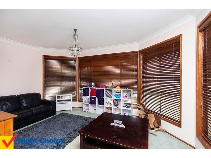 9 Moras Place, Lake Illawarra NSW 2528