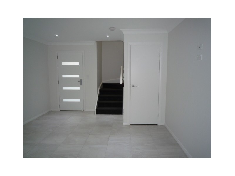 4/25 Pur Pur Avenue, Lake Illawarra NSW 2528