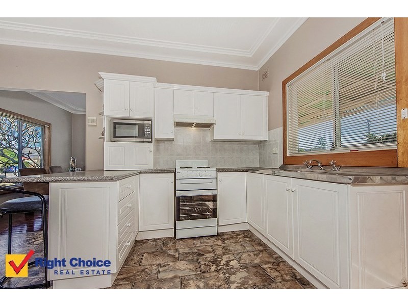 4 Boronia Avenue, Windang NSW 2528