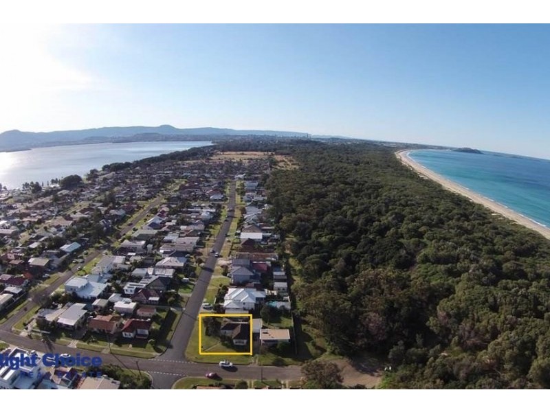 4 Boronia Avenue, Windang NSW 2528