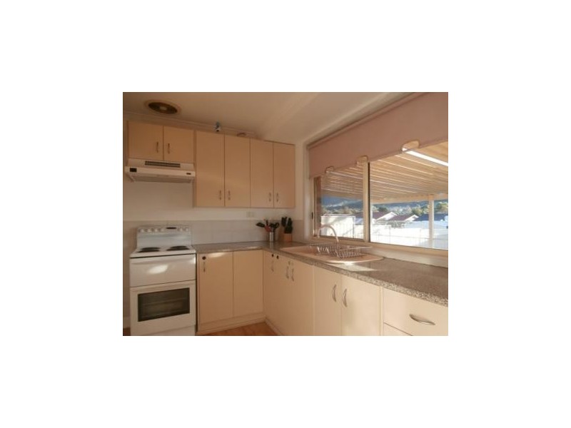 82 Roper Road, Albion Park NSW 2527