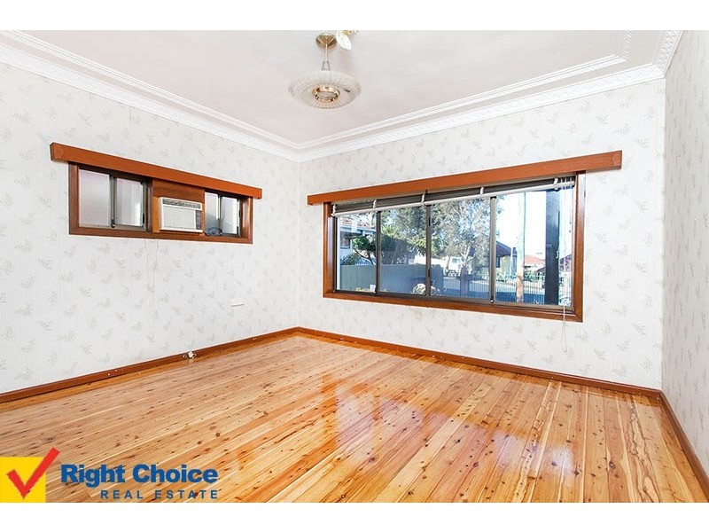 Lake Heights NSW 2502