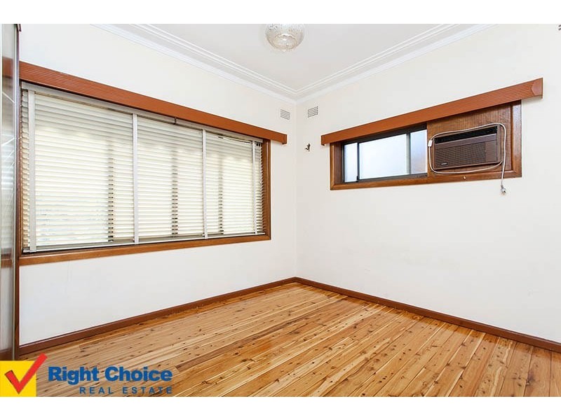 Lake Heights NSW 2502