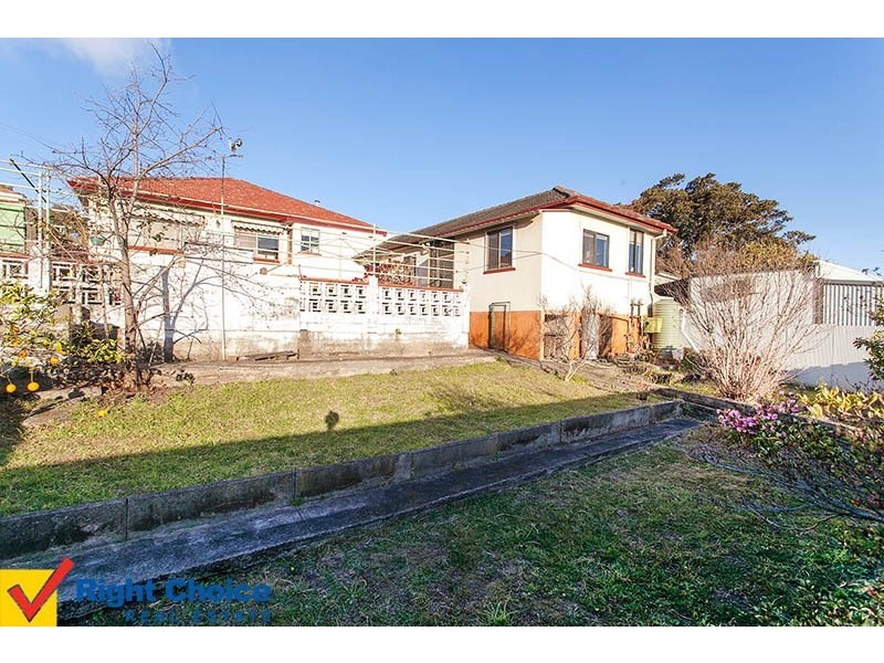 Lake Heights NSW 2502