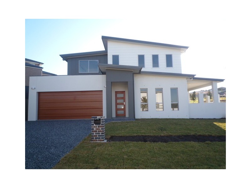 1/2 St Ives Road, Flinders NSW 2529