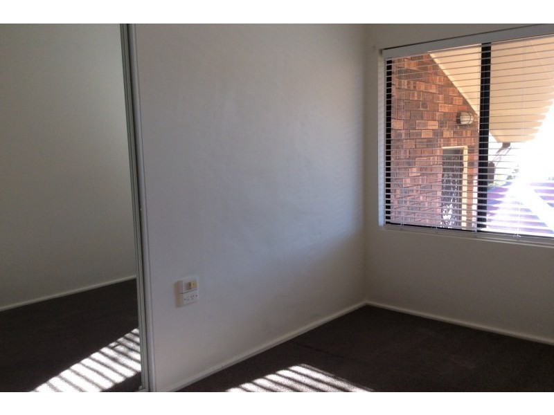 3/4 Avondale Road, Dapto NSW 2530