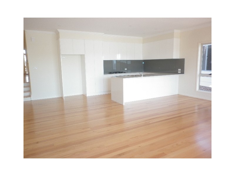 1/10 Foster Road, Flinders NSW 2529