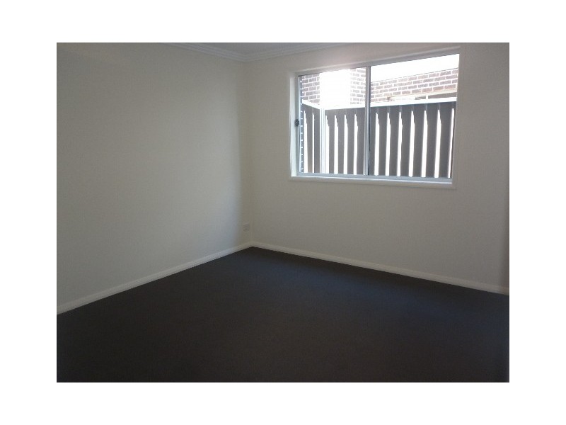 1/10 Foster Road, Flinders NSW 2529