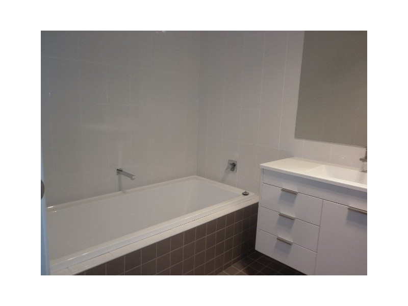 1/10 Foster Road, Flinders NSW 2529