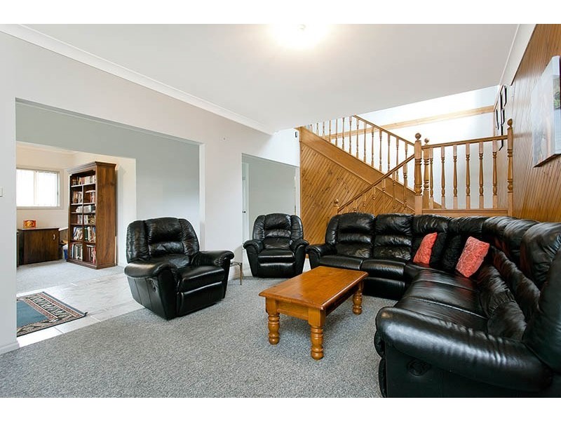 35 Sammat Avenue, Barrack Heights NSW 2528