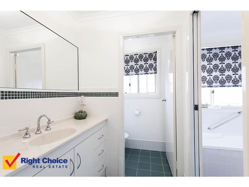 4/32 Mayfield Circuit, Albion Park NSW 2527