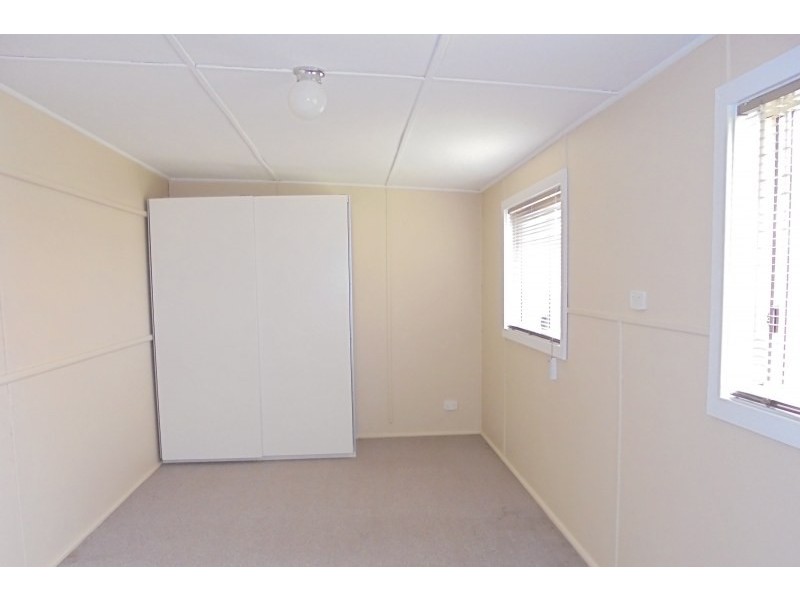 6 William Street, Warilla NSW 2528