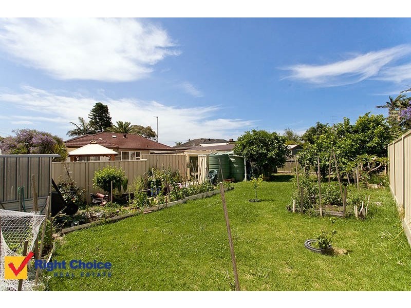 3 Pleasant Avenue, Warilla NSW 2528