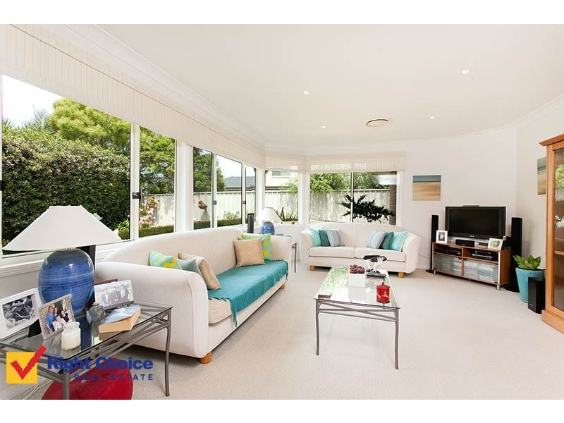 21 Southern Cross Boulevard, Shell Cove NSW 2529