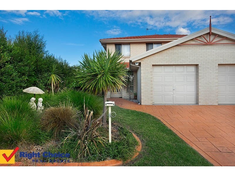 1/4 Burdekin Drive, Albion Park NSW 2527