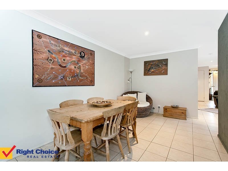 1/4 Burdekin Drive, Albion Park NSW 2527