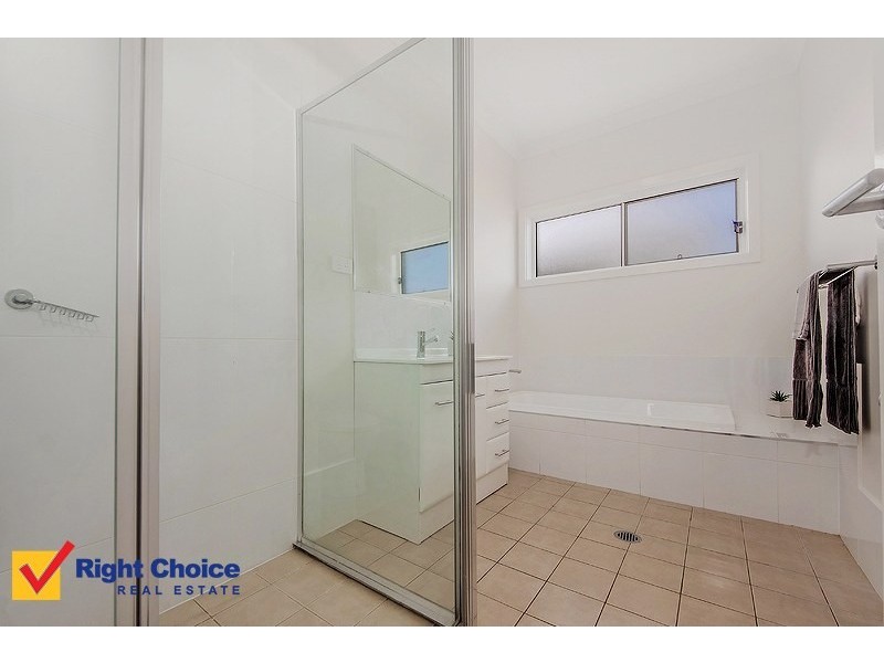 12 Mollymook Street, Albion Park NSW 2527
