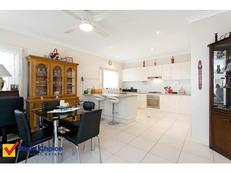 8A Gordon Avenue, Oak Flats NSW 2529