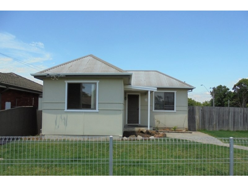 10 Woodford Avenue, Warilla NSW 2528