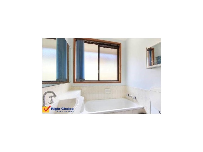 18 David Avenue, Oak Flats NSW 2529